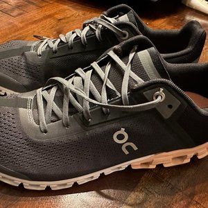 Women's On Cloudflow 3.0 - size 10.5